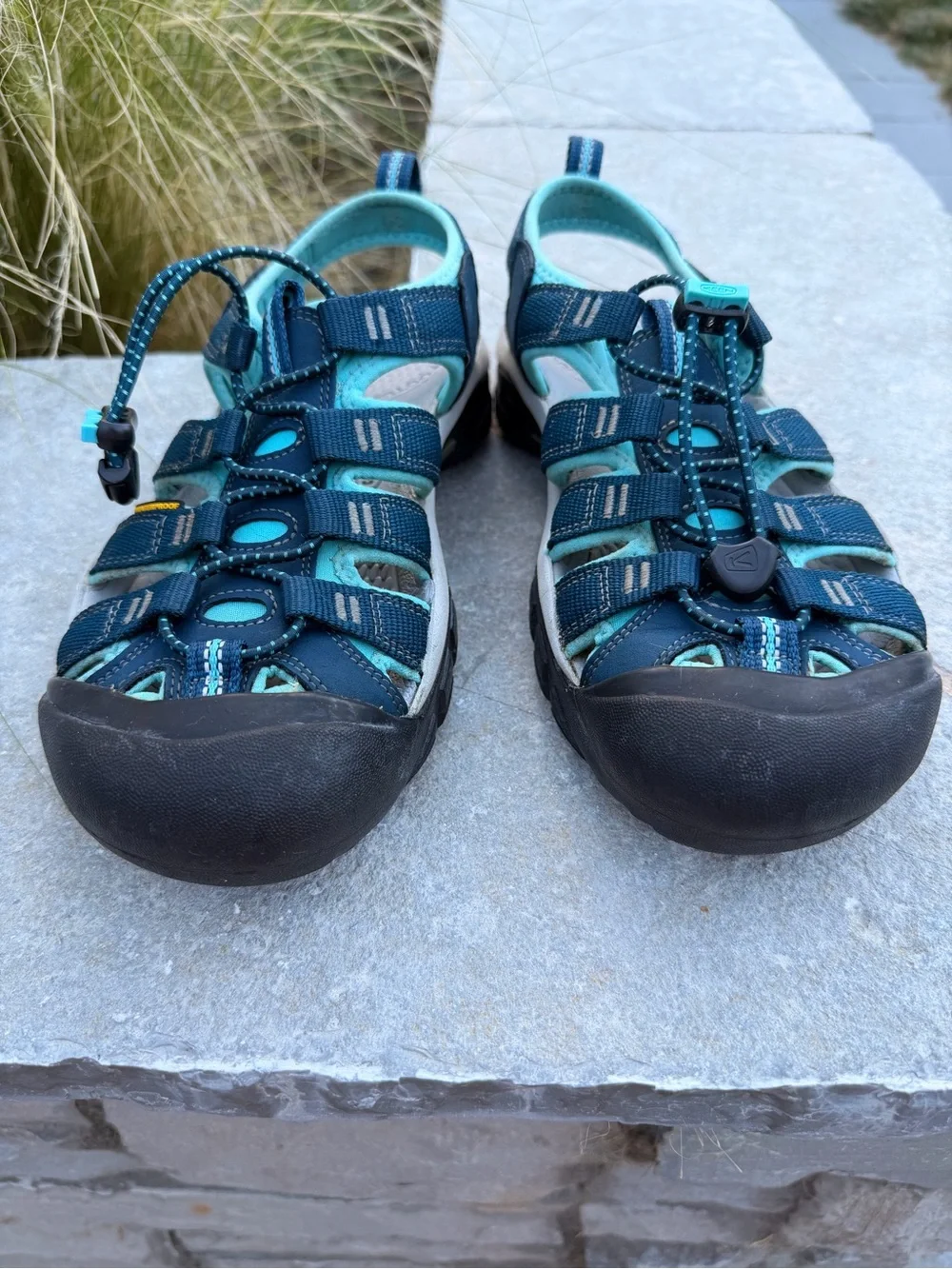 Women’s Keen H2 Waterproof Sport Sandals - size 8